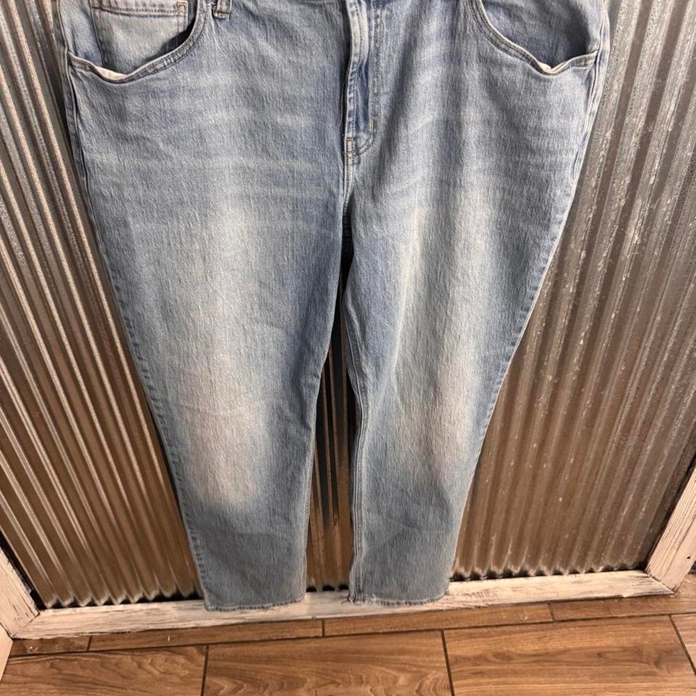 Old Navy WOW Boyfriend Jeans Women's Size 16 Blue Mid Rise Relaxed Denim